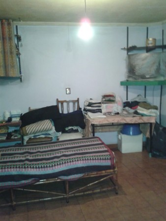 PH DE 3 AMBIENTES, CON ENTRADA INDIVIDUAL POR PASILLO, VALENTIN ALSINA, LANUS.      