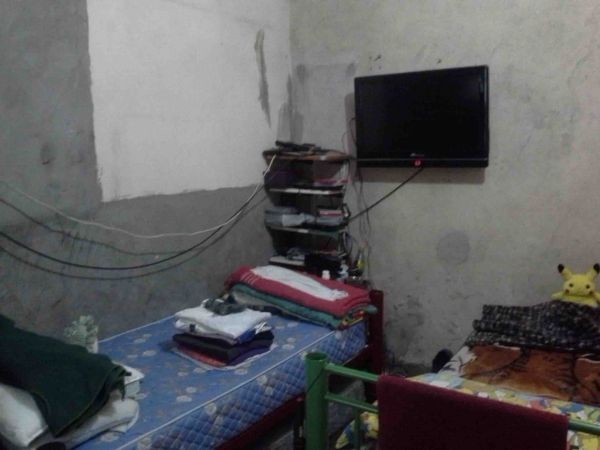 PH DE 3 AMBIENTES, CON ENTRADA INDIVIDUAL POR PASILLO, VALENTIN ALSINA, LANUS.      