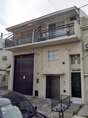 EXCELENTE DEPARTAMENTO 2 AMBIENTES TIPO LOFT AL FRENTE CON BALCON. LANUS OESTE.