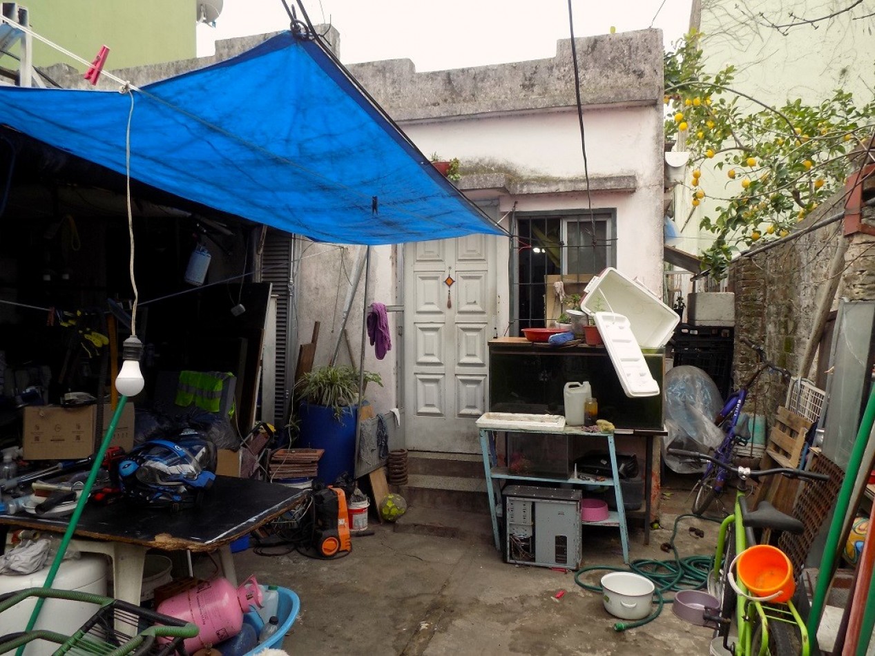 Casa a refaccionar de 60m2. Buena ubicacion, Avellaneda.