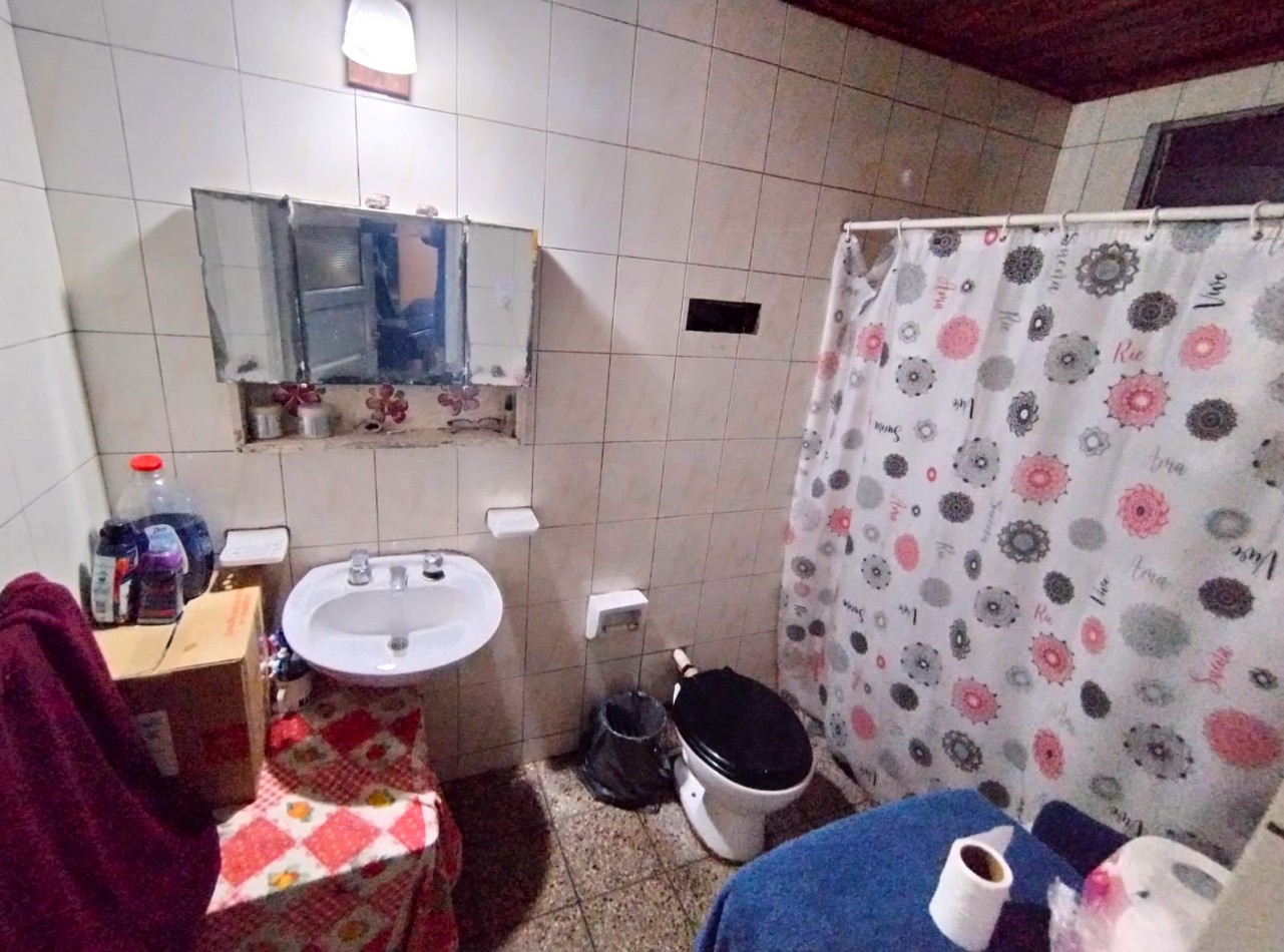 Casa a refaccionar de 60m2. Buena ubicacion, Avellaneda.