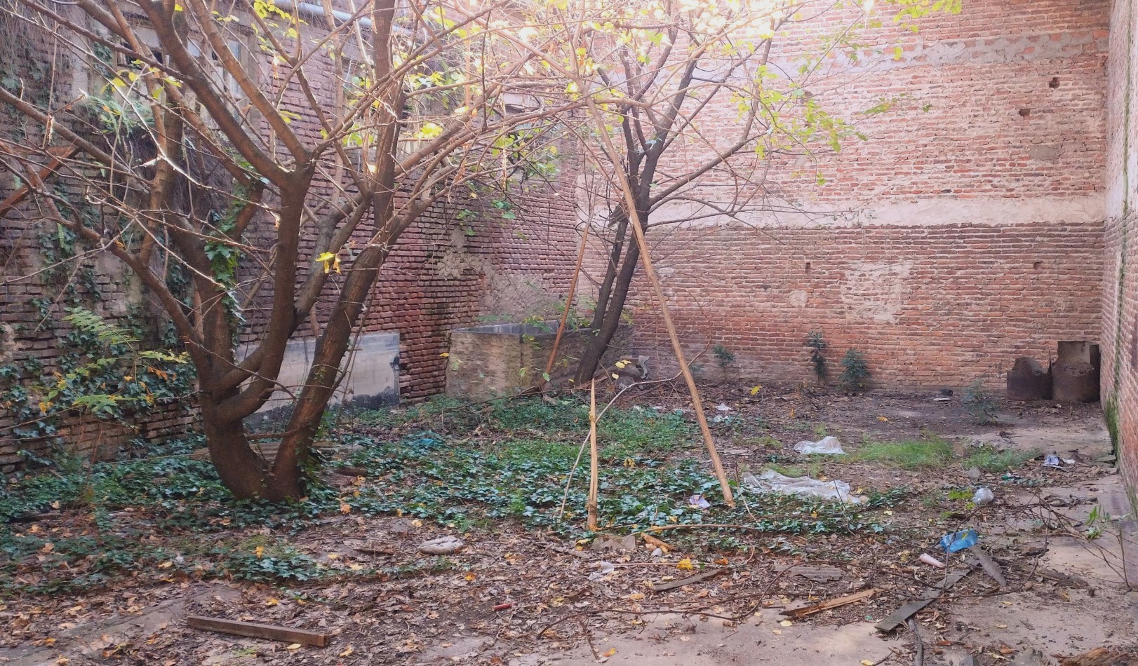 LOTE CON DOBLE FRENTE, SUPERFICIE TOTAL 684M2. IDEAL INVERSOR.