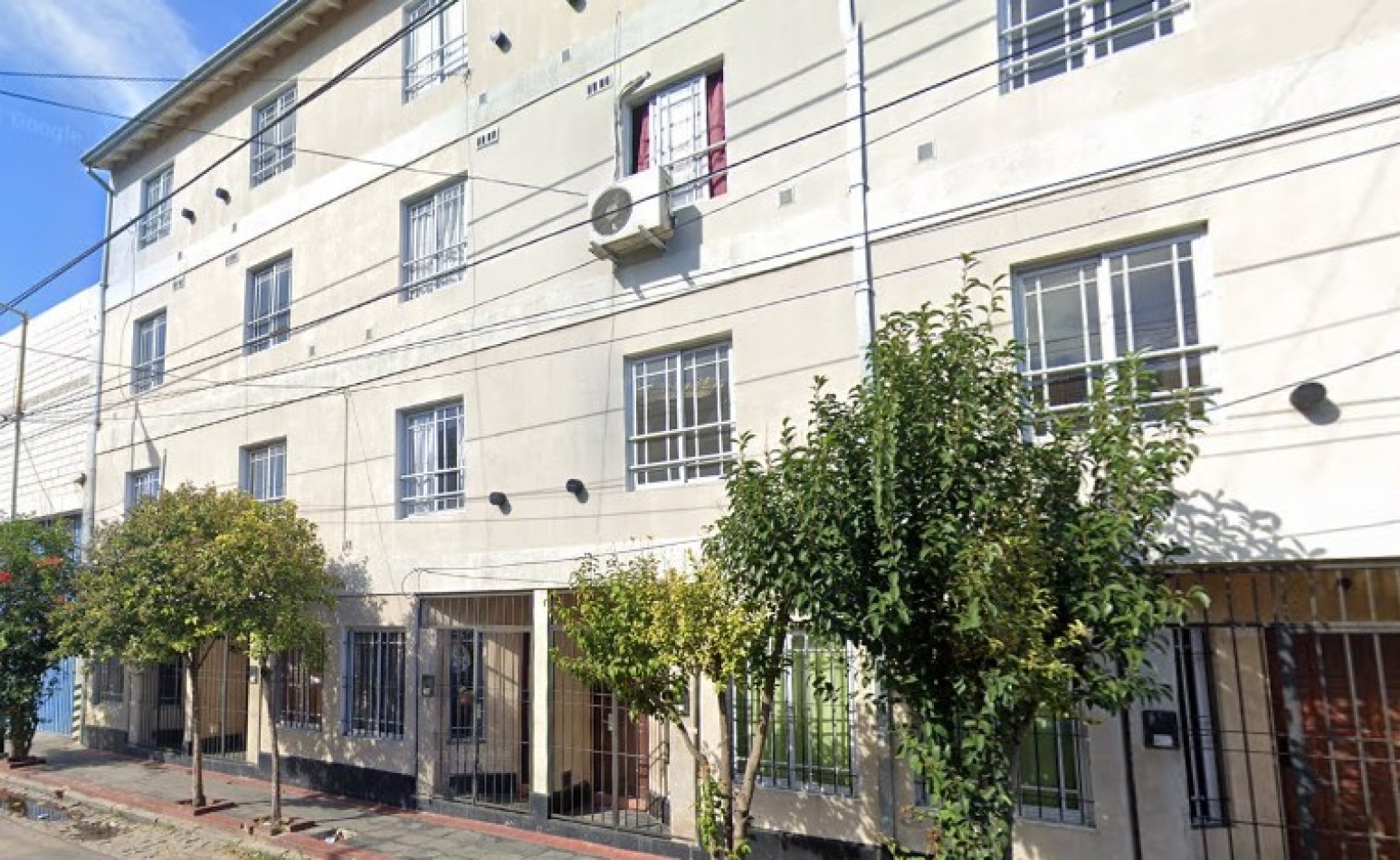 DEPARTAMENTO TIPO DUPLEX EN PLANTA ALTA, 3 AMBIENTES.