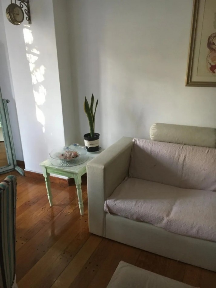 EXCELENTE DEPARTAMENTO DE 3 AMBIENTES, MUY BUENA UBICACION, A METROS DE LANUSITA.