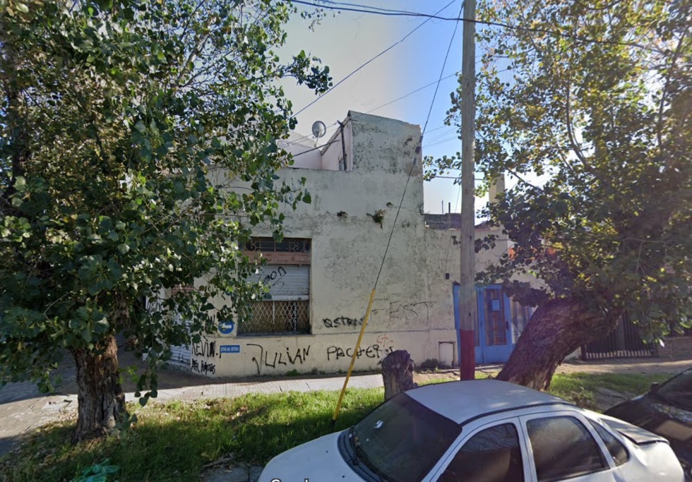 LOTE DE TERRENO SOBRE ESQUINA 170M2