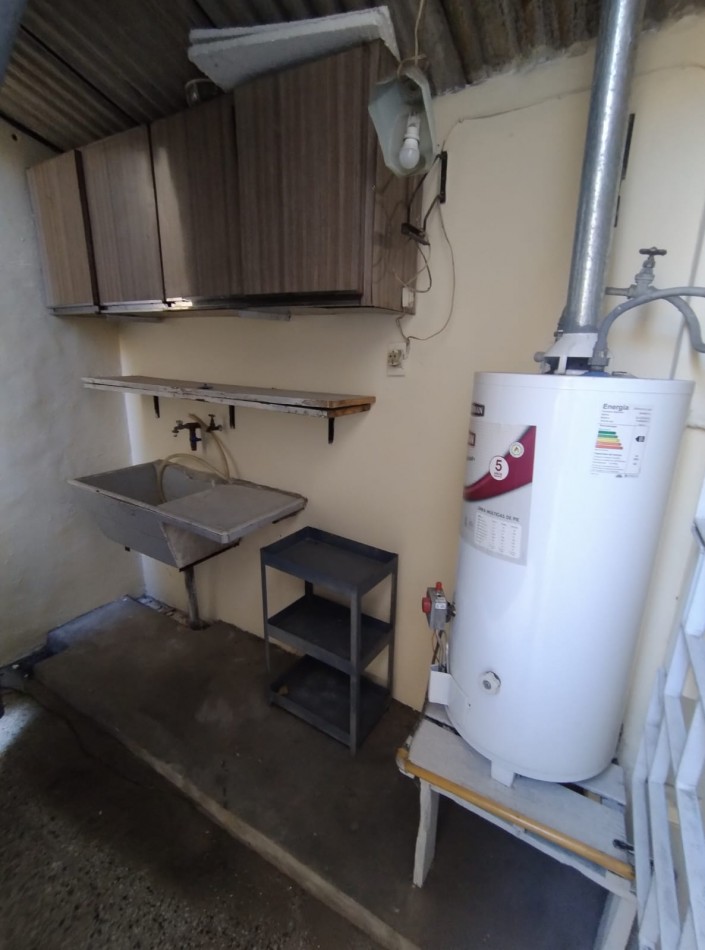 PH EN PLANTA BAJA AL FRENTE DE 3 AMBIENTES CON ENTRADA INDEPENDIENTE.