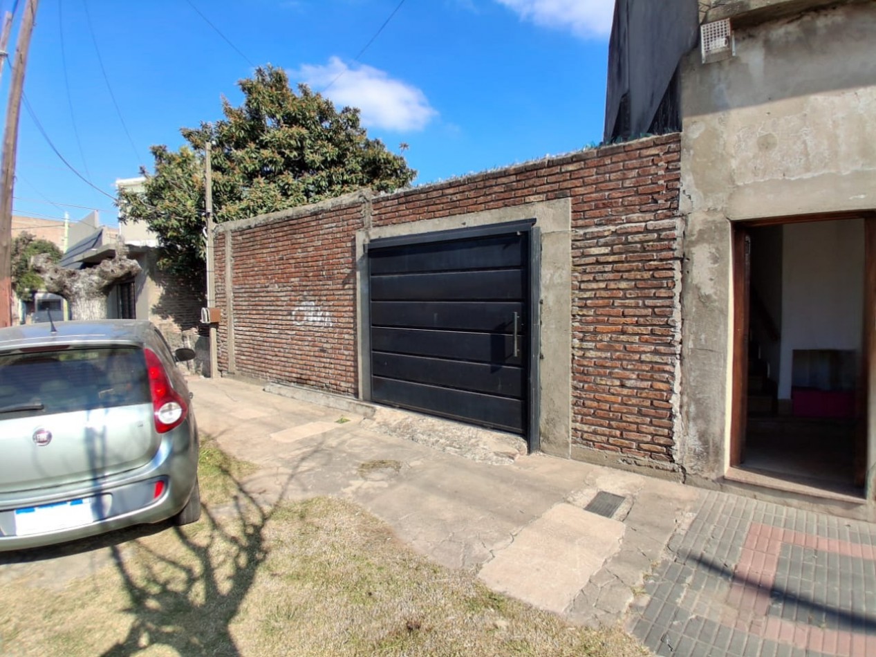 TERRENO DE 8.66M DE FRENTE X 30M DE FONDO. SUPERFICIE 260M2.