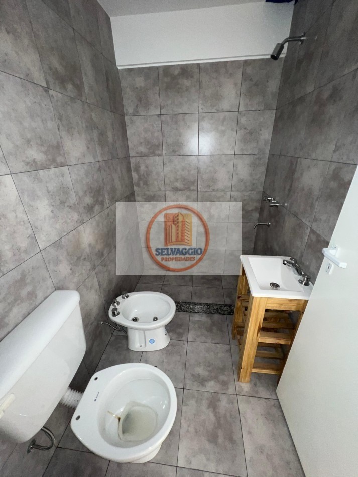 DEPARTAMENTO MONOAMBIENTE EN PISO 2, DTO F, INTERNO, 26 M2. LOMAS DE ZAMORA.