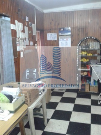 PH DE 3 AMBIENTES, CON ENTRADA INDIVIDUAL POR PASILLO, VALENTIN ALSINA, LANUS.