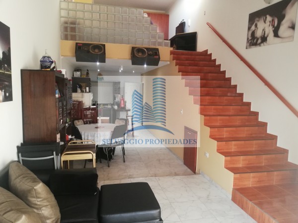 EXCELENTE DEPARTAMENTO 2 AMBIENTES TIPO LOFT AL FRENTE CON BALCON. LANUS OESTE.