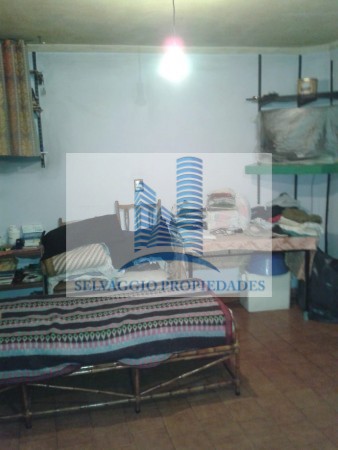 PH DE 3 AMBIENTES, CON ENTRADA INDIVIDUAL POR PASILLO, VALENTIN ALSINA, LANUS.