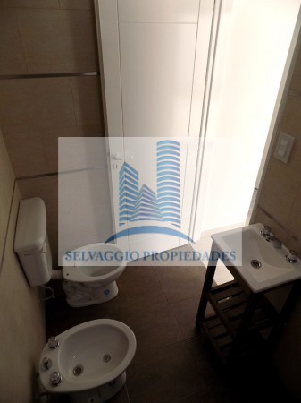DEPARTAMENTO 2 AMBIENTES AL FRENTE CON PATIO. PLANTA BAJA, DTO A, 58M2. TEMPERLEY.