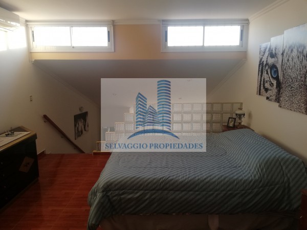 EXCELENTE DEPARTAMENTO 2 AMBIENTES TIPO LOFT AL FRENTE CON BALCON. LANUS OESTE.