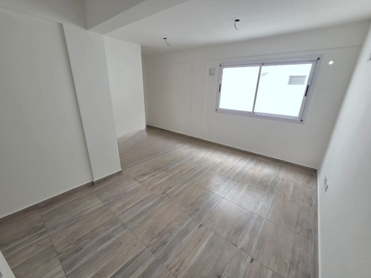 MONOAMBIENTE A ESTRENAR, EN 2° PISO, DTO B, AL FRENTE, 21M2.