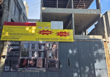 DEPARTAMENTO DE DOS AMBIENTES, EN 2° PISO, AL FRENTE CON BALCON, 28M2 A ESTRENAR.