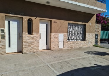 PH TIPO CASA EN PLANTA BAJA AL FRENTE DE 2 AMBIENTES, EN ALQUILER.